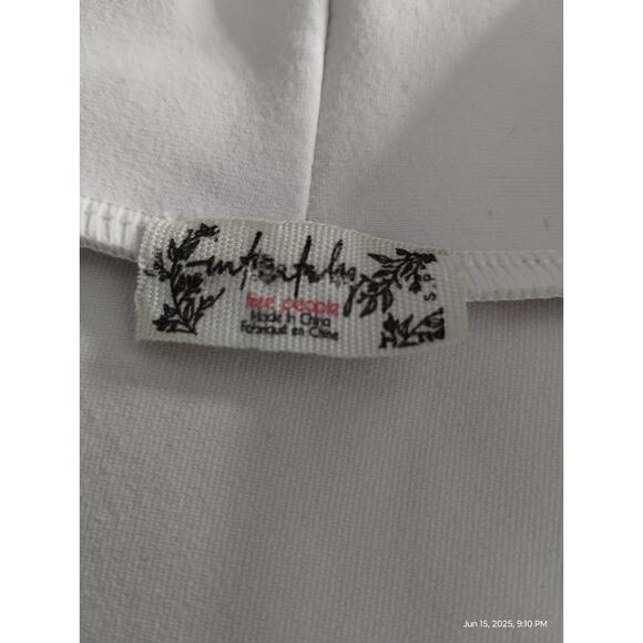 Intimately Free People Women's Creme V-Neck Mesh Sleeve Whimsical Top size Small - Picture 8 of 12